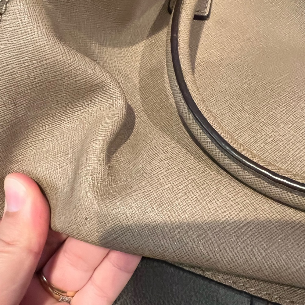 Michael Kors Saffiano Leather Large Hamilton Satchel Tote - Picture 4 of 10
